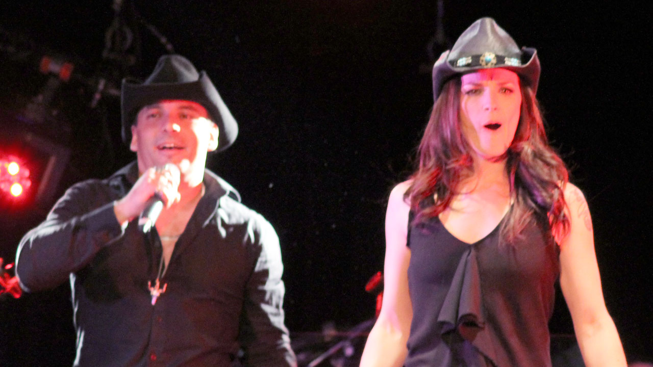 Andrée en compagnie de Yannick Savard d'Urban Cowboy.