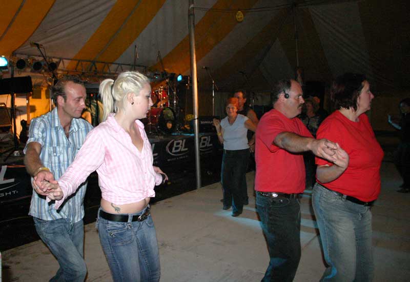 De nouvelles attractions au Festival western de Saint-Robert