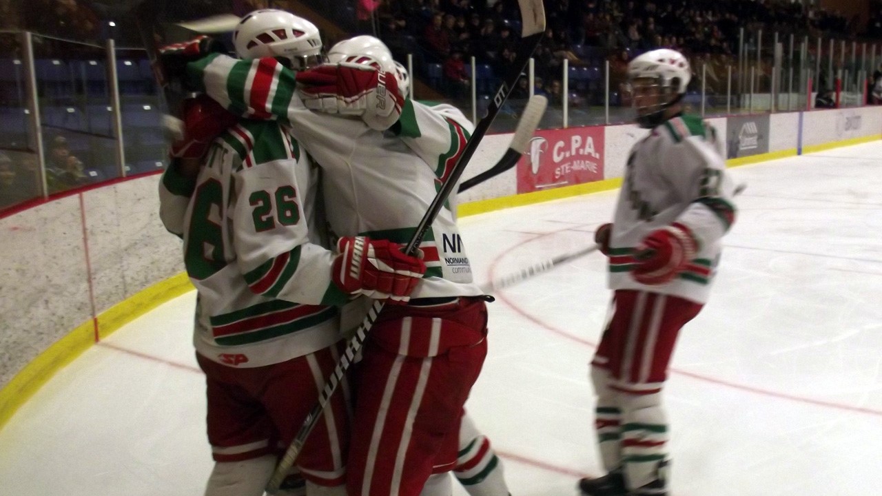 Junior AA : l'égalité persiste!