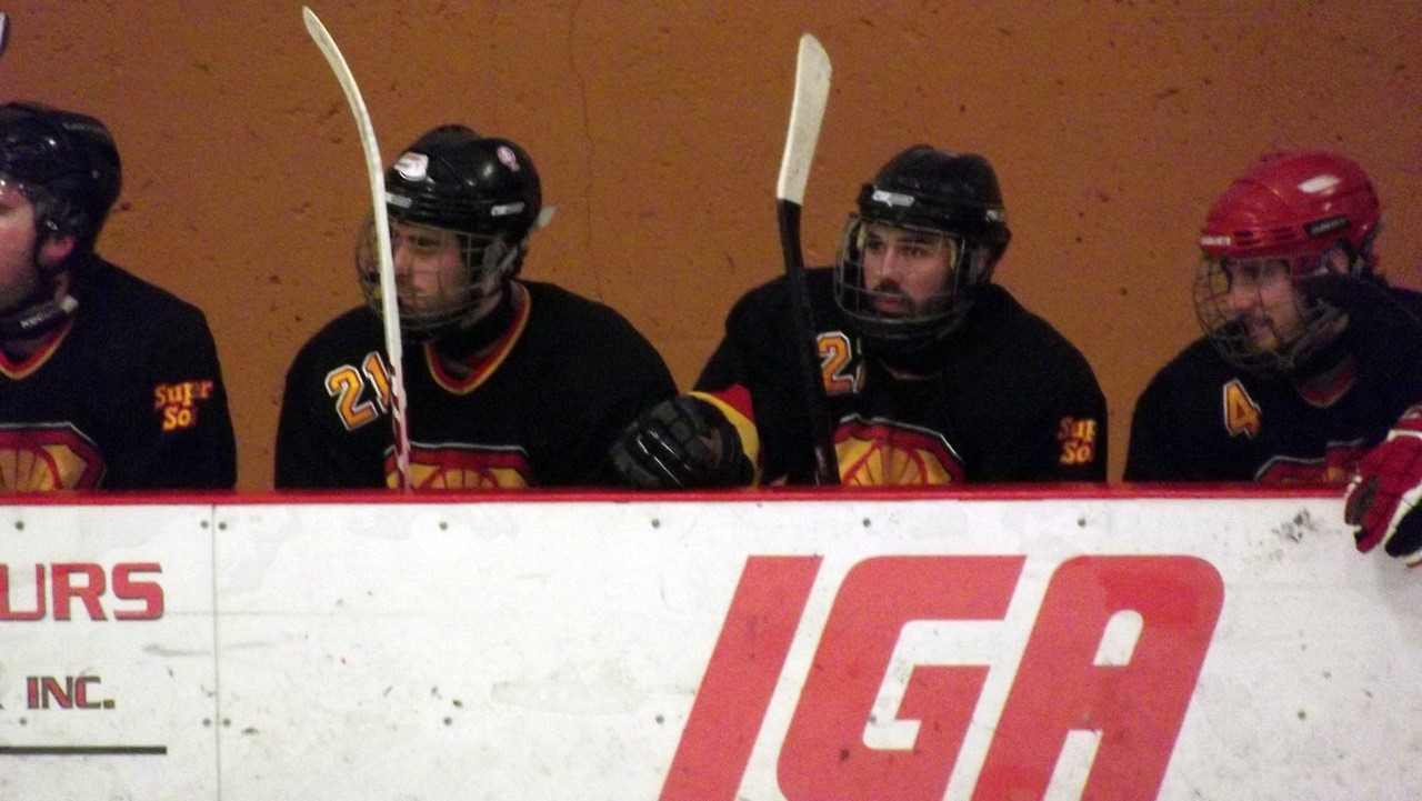 Junior AA : l'égalité persiste!
