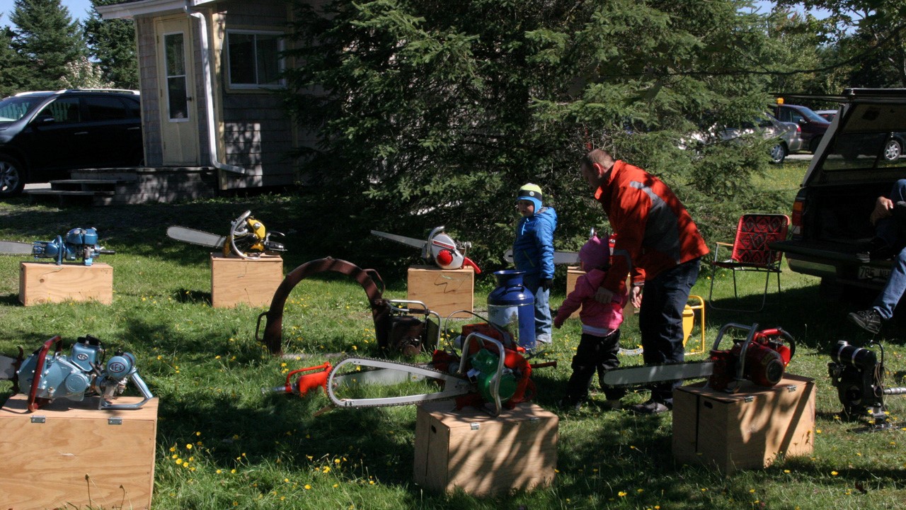 chainsaws